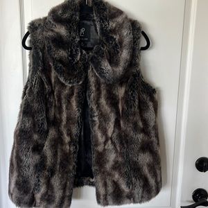 Rachel Zoe Plush Faux Fur Vest in Brown and Black